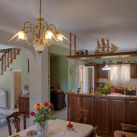 Villa Christina Gastouri  Екстер'єр фото